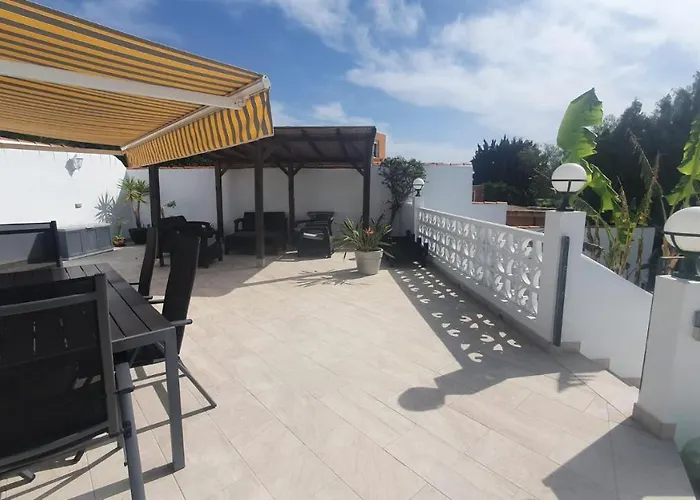 Cheerful 2-Bedroom Villa With Private Pool