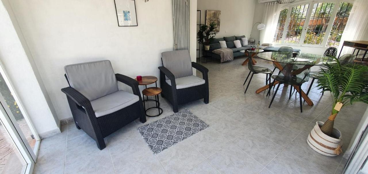 Cheerful 2-bedroom With Private Pool Vil·la *