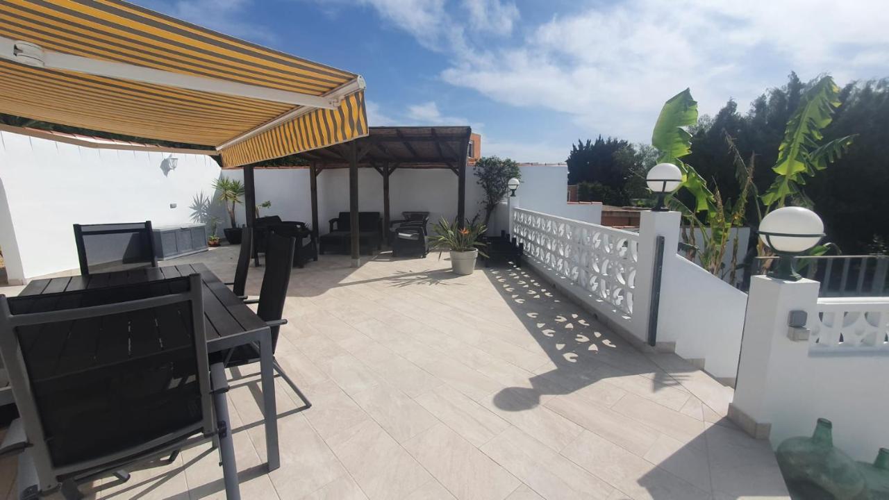 Cheerful 2-bedroom With Private Pool *