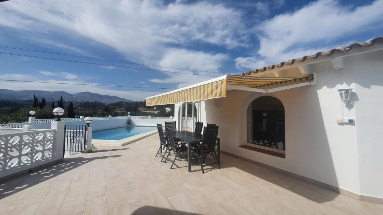 Vil·la Cheerful 2-bedroom With Private Pool *