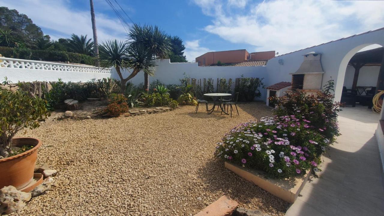 Cheerful 2-bedroom With Private Pool Vil·la *